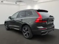 Gebraucht Volvo XC60 R-Design 235 PS (172 kW) 2022 Grau SUV