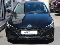 Gebraucht Hyundai Elantra 122 PS (89 kW) 2022 Schwarz Limousine
