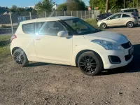 Gebraucht Suzuki Swift 94 PS (69 kW) 2014 Weiß Kleinwagen