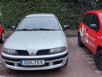 Gebraucht Mitsubishi Carisma Elegance 125 PS (91 kW) 2002 Mitsubischi Limousine