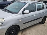 Second-hand Kia Picanto LX 65 CP (47 kW) 2006 Argintiu Hatchback