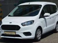 Gebraucht Ford Tourneo Courier Trend 101 PS (74 kW) 2022 Frostweiß Van / Kleinbus