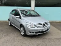 Gebraucht Mercedes B200 136 PS (100 kW) 2008 Silber Van / Kleinbus