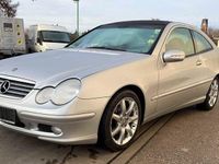 Gebraucht Mercedes C180 129 PS (94 kW) 2001 Silber Coupé