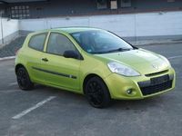 Gebraucht Renault Clio III Expression 75 PS (55 kW) 2010 Grün Limousine