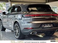 Gebraucht Porsche Cayenne 470 PS (345 kW) 2024 Grau SUV