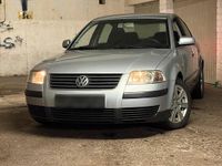 Gebraucht VW Passat 102 PS (75 kW) 2002 Silber Limousine