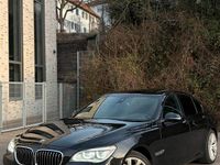Gebraucht BMW 740 M Sport 313 PS (230 kW) 2013 Schwarz Limousine