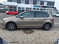 Gebraucht VW Golf Allstar 110 PS (80 kW) 2016 Gold SUV