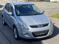 gebraucht Hyundai i20 Comfort** Automatik * NEU TÜV * Klima * 1.4