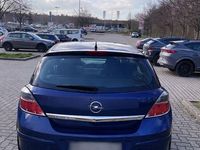 Gebraucht Opel Astra 116 PS (85 kW) 2009 Blau Limousine