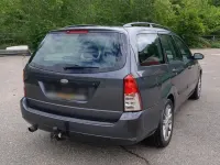 Usata Ford Focus 131 CV (96 kW) 2002 Grigio Station wagon
