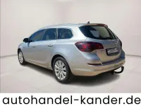 Używany Opel Astra Innovation 110 KM (80 kW) 2011 Szary Sedan/Limuzyna