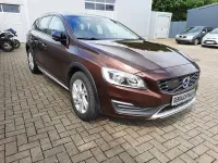 Gebraucht Volvo V60 CC 150 PS (110 kW) 2018 Braun Kombi