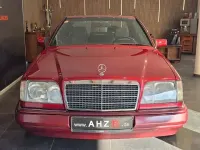 Gebraucht Mercedes E220 150 PS (110 kW) 1993 Rot Coupé