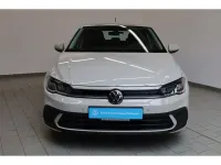 Gebraucht VW Polo Life 80 PS (58 kW) 2023 Ascotgrau Kleinwagen