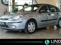 Gebraucht Ford Focus Trend 101 PS (74 kW) 2002 Silber Limousine