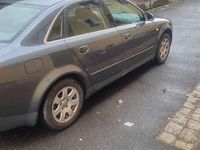 Usata Audi A4 131 CV (96 kW) 2002 Grigio Berlina