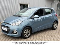 Gebraucht Hyundai i10 Edition 87 PS (63 kW) 2014 Blau Kleinwagen