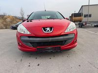 Gebraucht Peugeot 206+ Basis 73 PS (53 kW) 2011 Rot Kleinwagen