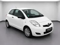 Gebraucht Toyota Yaris Cool 69 PS (50 kW) 2010 Weiss Kleinwagen