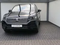 Gebraucht VW Touareg 231 PS (169 kW) 2021 Deep black perleffekt SUV