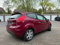 Gebraucht Ford Fiesta 62 PS (45 kW) 2009 Rot Kleinwagen