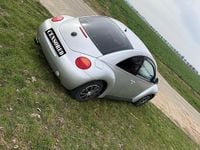 Gebraucht VW New Beetle 116 PS (85 kW) 1999 Silber Kleinwagen