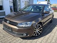 Gebraucht VW Jetta Highline 140 PS (102 kW) 2012 Braun Limousine