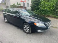 Gebraucht Volvo V70 Momentum 181 PS (133 kW) 2014 Schwarz Kombi