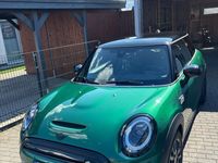 Gebraucht Mini Cooper SE 135 kW (184 PS) 2023 Grün Kleinwagen
