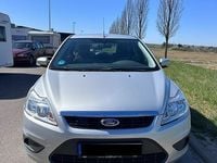 Gebraucht Ford Focus Style 125 PS (91 kW) 2009 Silber Limousine