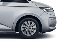 Gebraucht VW Multivan Life 150 PS (110 kW) 2025 Reflexsilber metallic Van