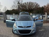Gebraucht Hyundai i20 77 PS (56 kW) 2009 Blau Kleinwagen