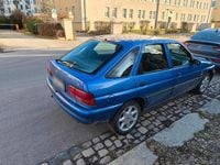 Gebraucht Ford Escort 90 PS (66 kW) 1998 Blau Limousine
