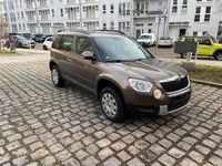 Gebraucht Skoda Yeti 105 PS (77 kW) 2011 Grau SUV