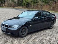 Gebraucht BMW 320 170 PS (125 kW) 2008 Schwarz Limousine