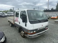 Gebraucht Mitsubishi Canter 94 PS (69 kW) 1996 Weiß Limousine