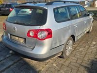 Second-hand VW Passat 122 CP (89 kW) 2010 Argintiu Break