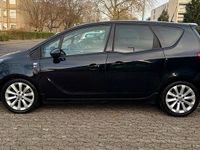 Gebraucht Opel Meriva 110 PS (80 kW) 2012 Schwarz Van / Kleinbus