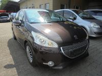 Gebraucht Peugeot 208 Allure 95 PS (69 kW) 2012 Braun Kleinwagen