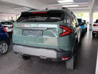 Neu Dacia Duster Journey 154 PS (113 kW) 2026 Grün SUV