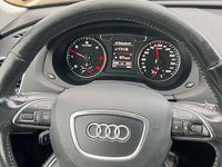 Gebraucht Audi Q3 Basis 150 PS (110 kW) 2015 Schwarz SUV
