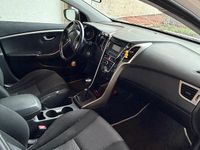 Gebraucht Hyundai i30 100 PS (73 kW) 2014 Weiß Kombi