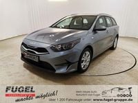 Gebraucht Kia Ceed Sportswagon Play 160 PS (117 kW) 2022 Lunar silber Kombi