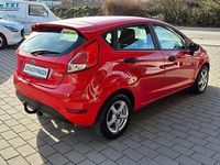 Gebraucht Ford Fiesta Ambiente 60 PS (44 kW) 2016 Rot Limousine