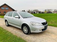 Gebraucht Skoda Octavia 105 PS (77 kW) 2011 Silber Kombi