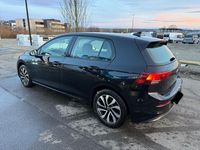Gebraucht VW Golf VIII Active 150 PS (110 kW) 2022 Schwarz Limousine