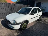 Gebraucht Opel Corsa 60 PS (44 kW) 1997 Weiß Kleinwagen