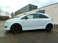Gebraucht Opel Corsa Edition 80 PS (58 kW) 2009 Casablancaweiss/saphirschwarz Kleinwagen